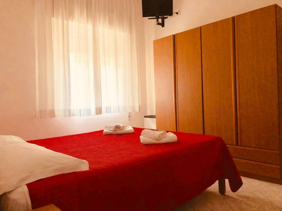 Hotel Villa Lieta ริมินี ภายนอก รูปภาพ